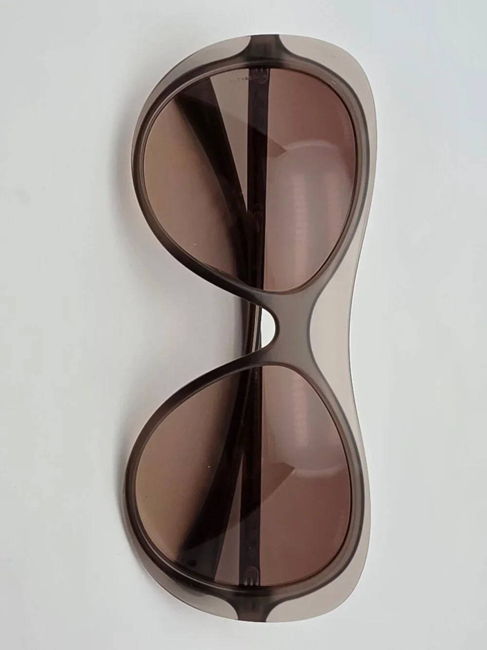 Chanel 5389-A c. 677/S5 Smoky Taupe Frame Brown Gradient Lens Sunglasses Italy